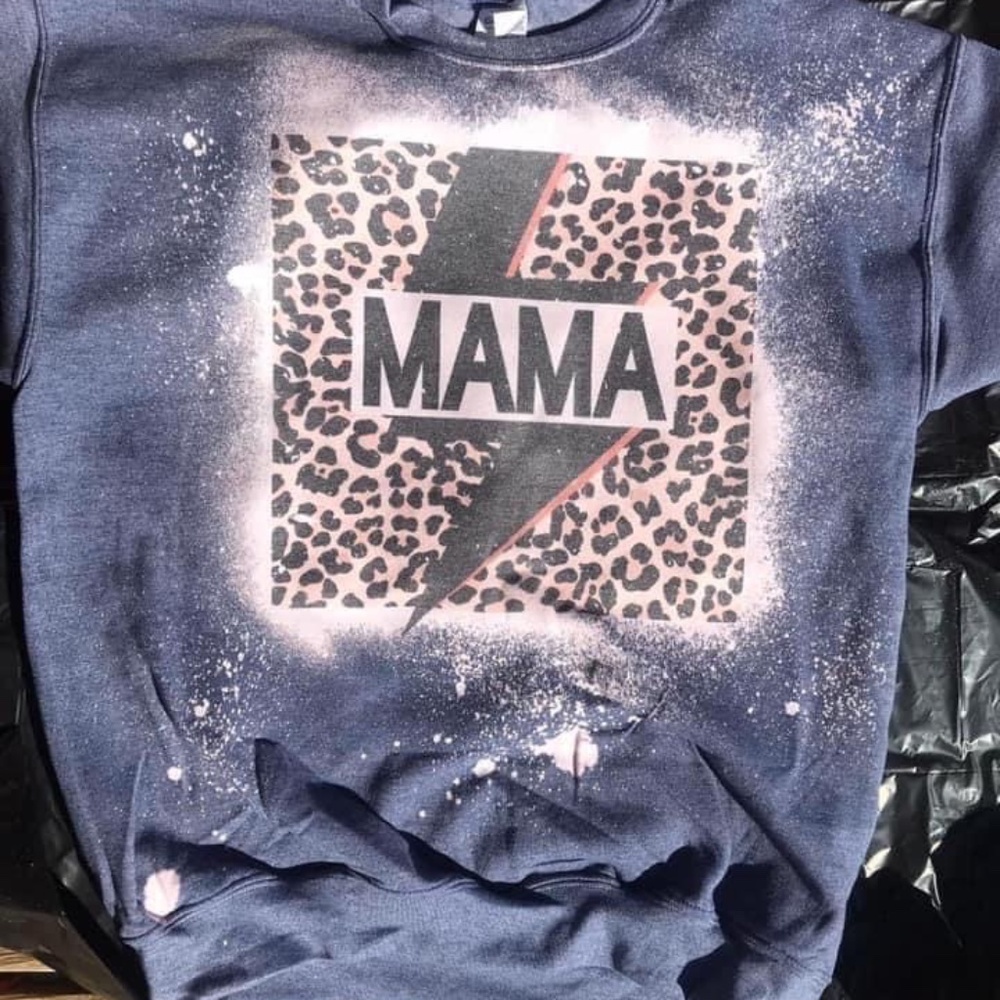 Mama sweatshirt bleached